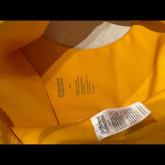 Girlfriend Collective Crop Top - Picture 2 of 3